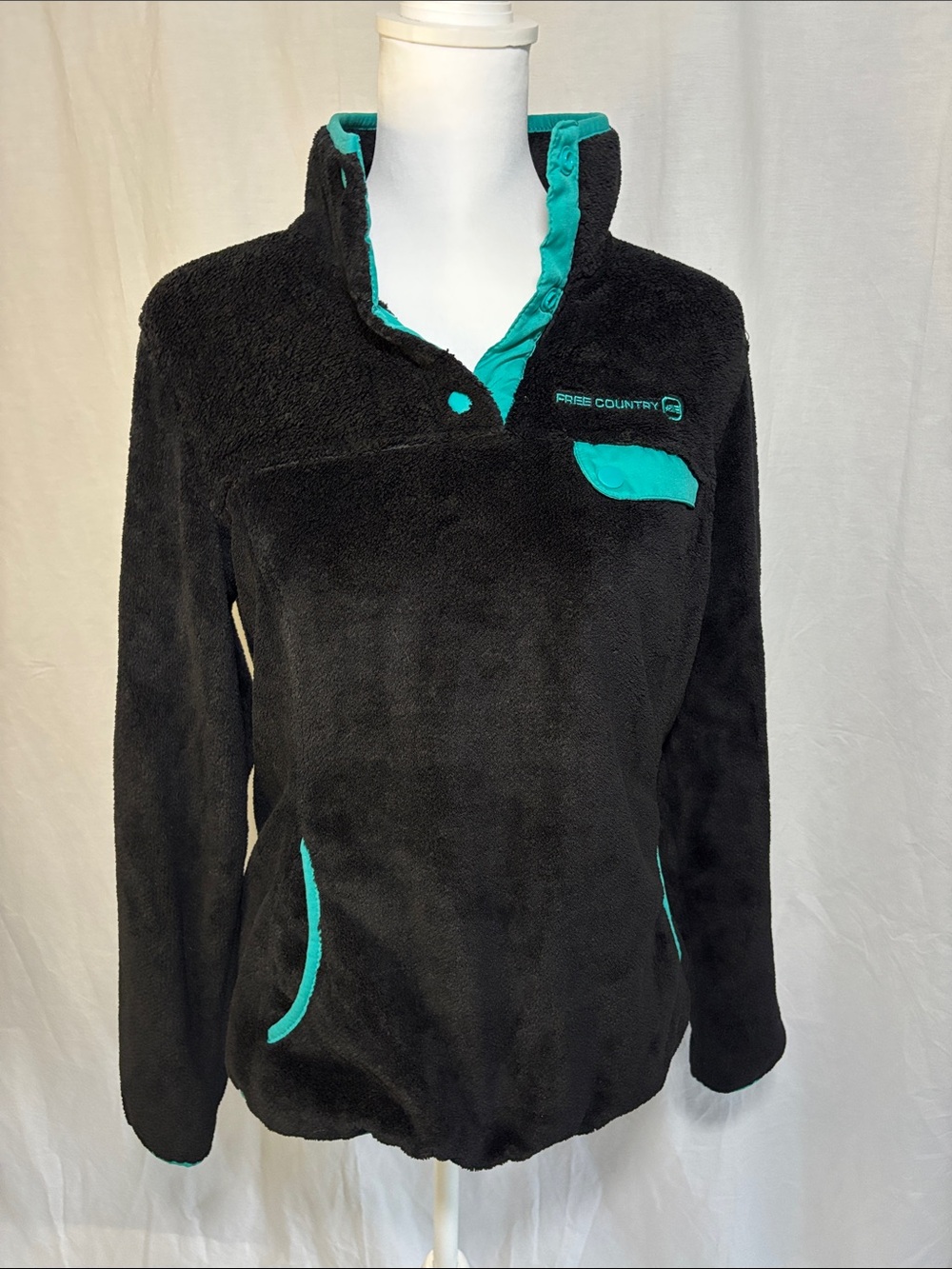 Free Country Black Fleece Pullover with Teal Accents